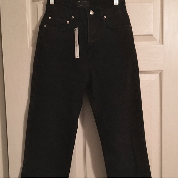 ASOS Design Black Straight Leg Jeans - Picture 2 of 3